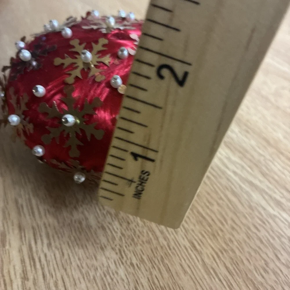 Vintage Push Pin‎ Ornament Red Gold Snowflake Beaded Pearl  Oval 3.5x2.5